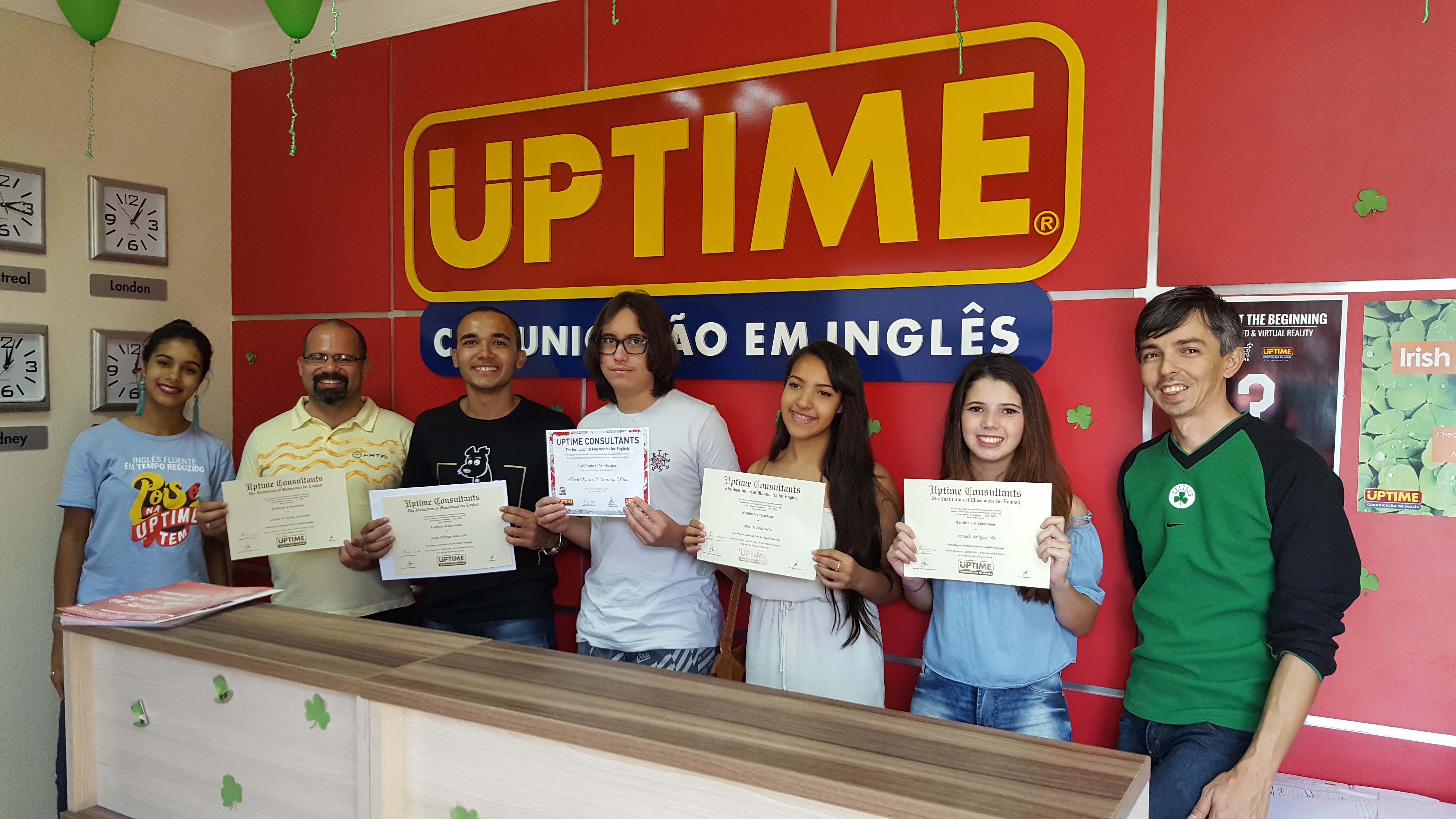 Entrega de certificados na UPTIME Laranjeiras (ES)